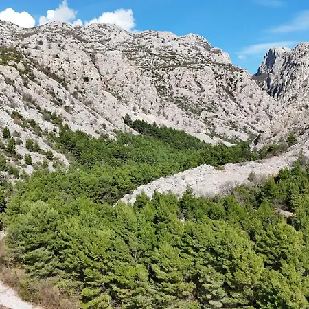 Near Paklenica شقة *